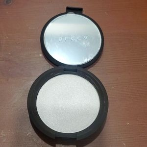 Becca Highlighter Pearl